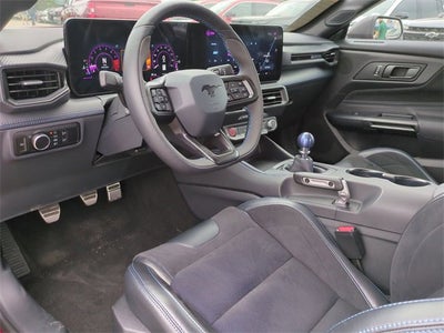 2025 Ford Mustang Dark Horse