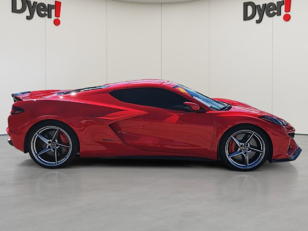 2025 Chevrolet Corvette E-Ray 1LZ