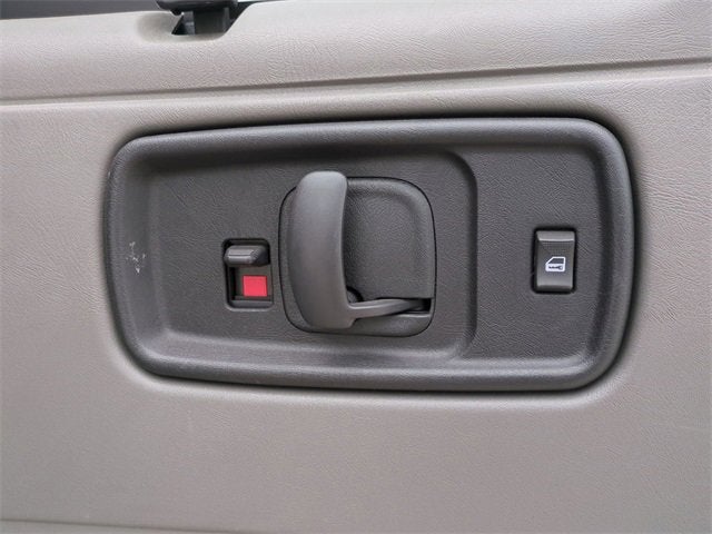 2020 Chevrolet Express Passenger 3500 1LT