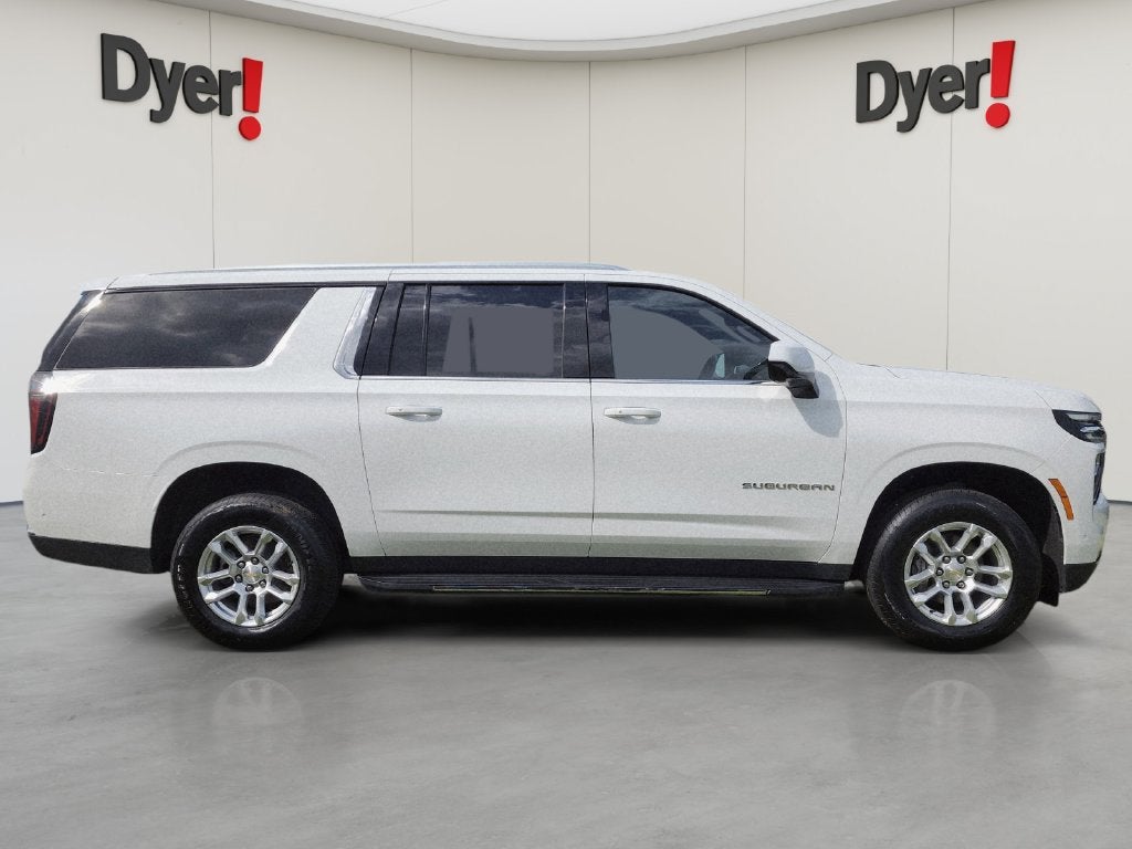 2025 Chevrolet Suburban LT