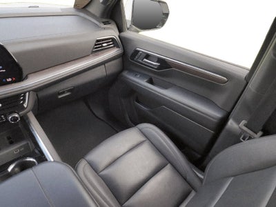2025 Chevrolet Suburban LT