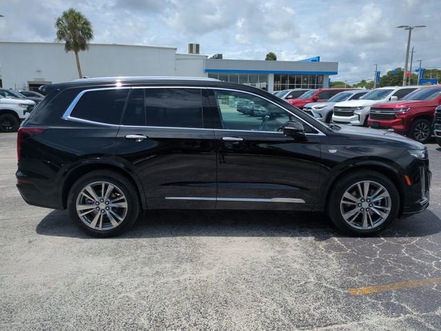 2025 Cadillac XT6 Premium Luxury