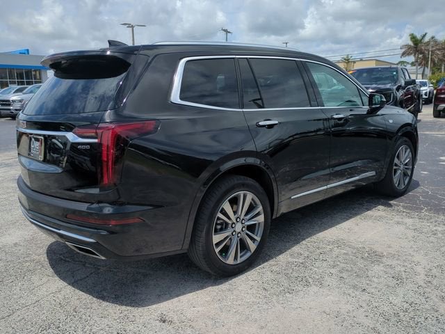 2025 Cadillac XT6 Premium Luxury
