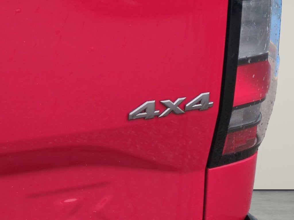 2023 Nissan Frontier S