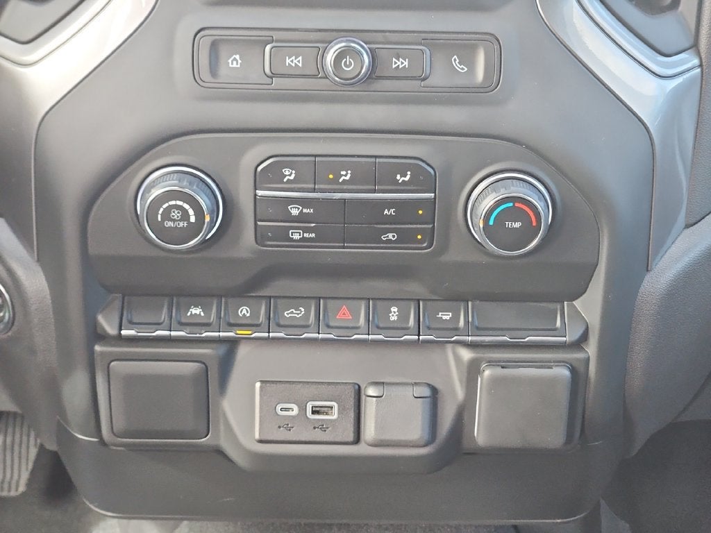 2024 Chevrolet Silverado 1500 Custom