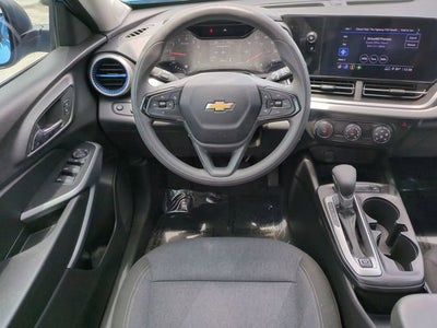 2025 Chevrolet Trax LS