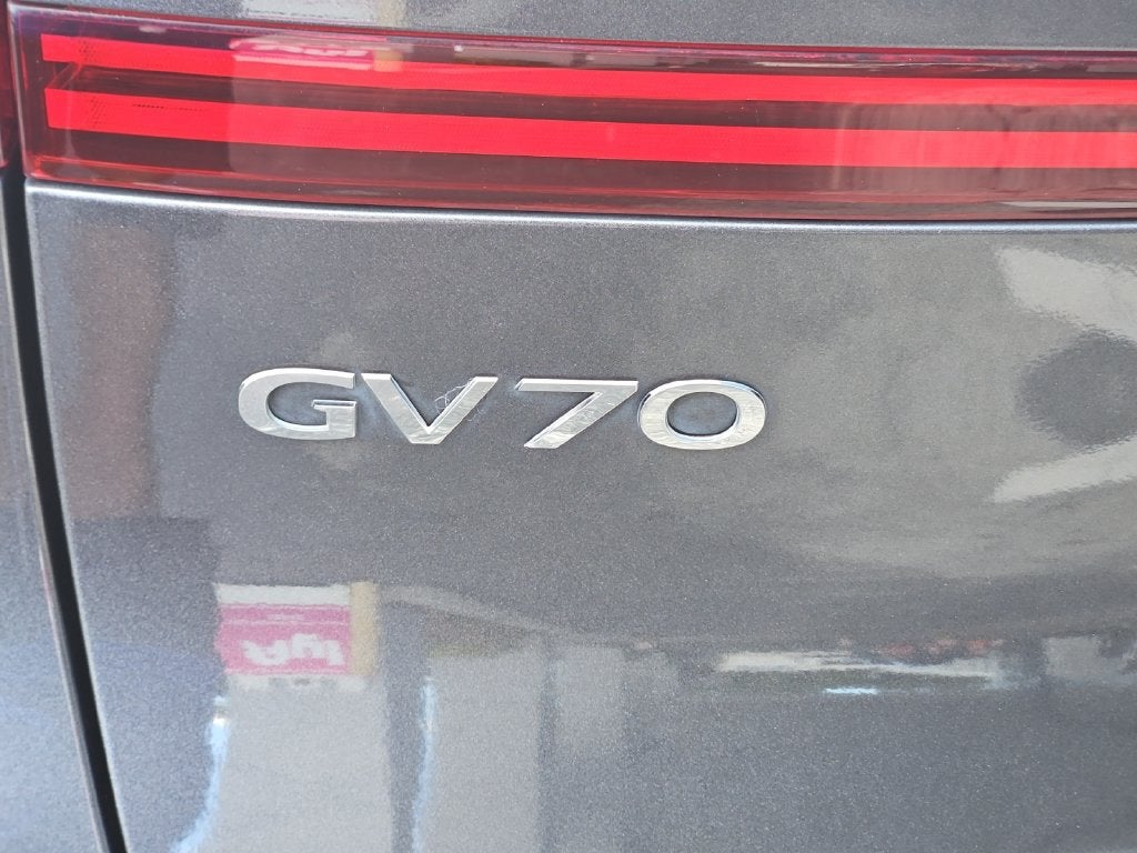 2022 Genesis GV70 2.5T