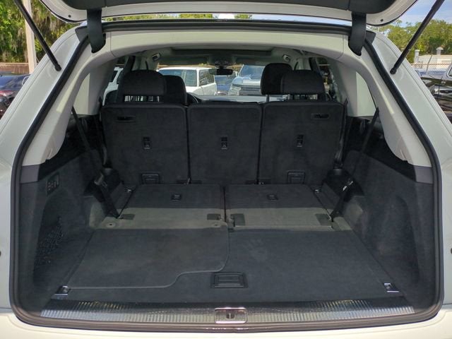 2022 Audi Q7 Premium Plus