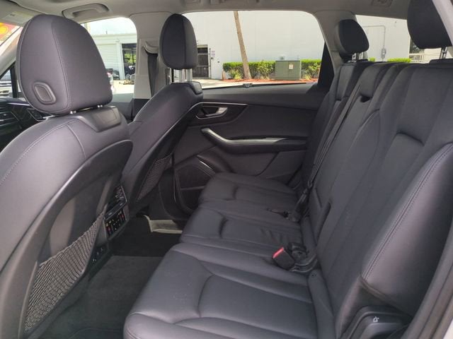 2022 Audi Q7 Premium Plus