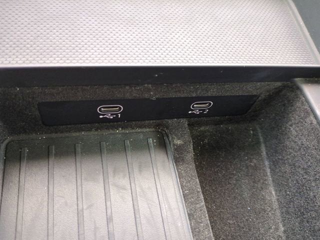 2022 Audi Q7 Premium Plus