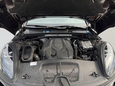 2024 Porsche Macan NA