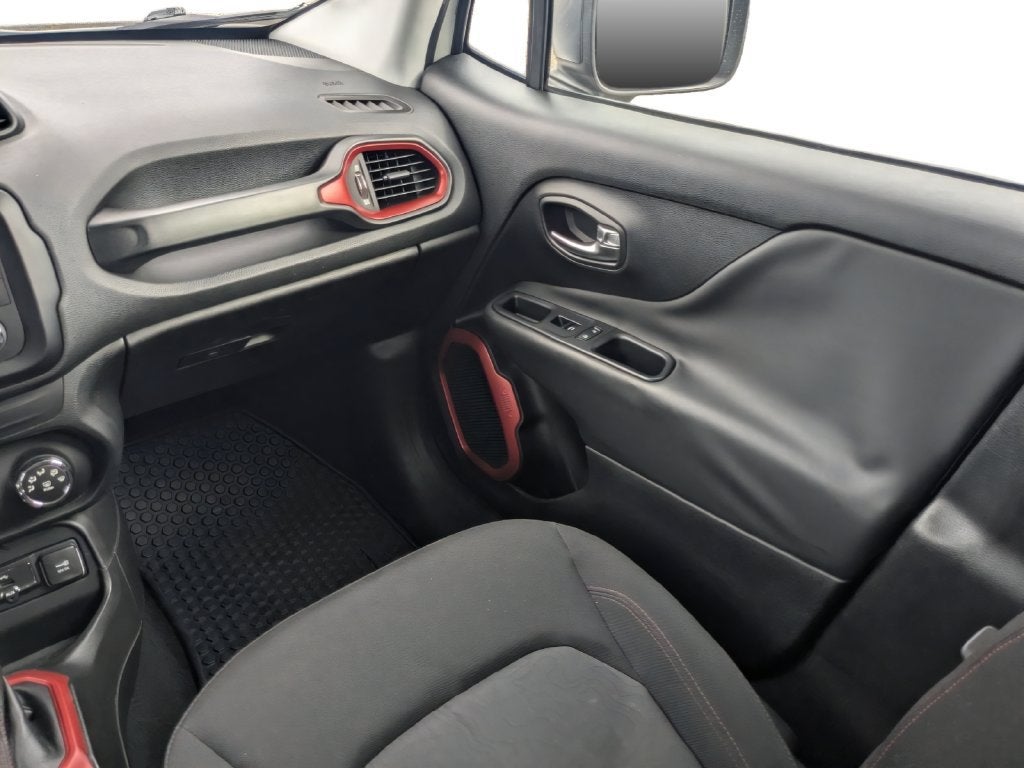 2017 Jeep Renegade Trailhawk