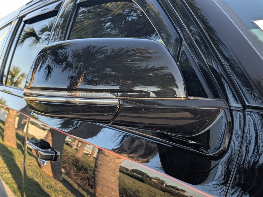 2025 Jeep Wagoneer Series II Carbide