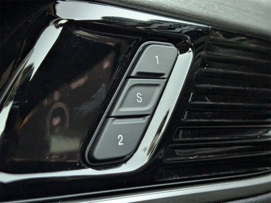 2025 Jeep Wagoneer Series II Carbide