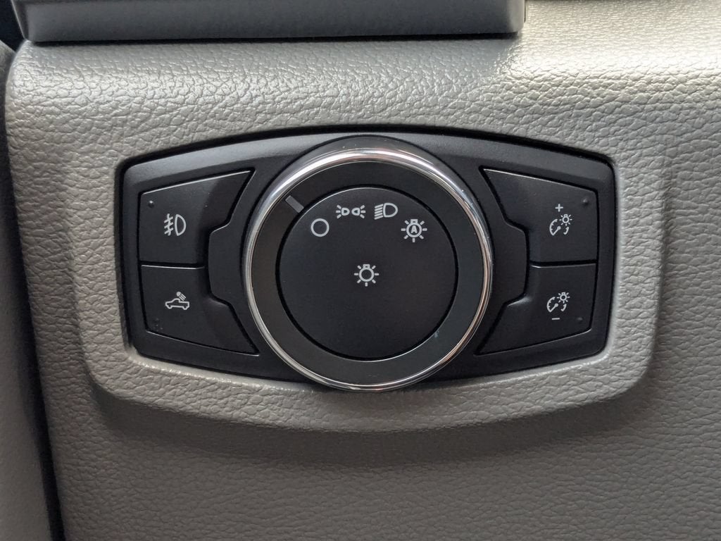2017 Ford Super Duty F-250 SRW Lariat