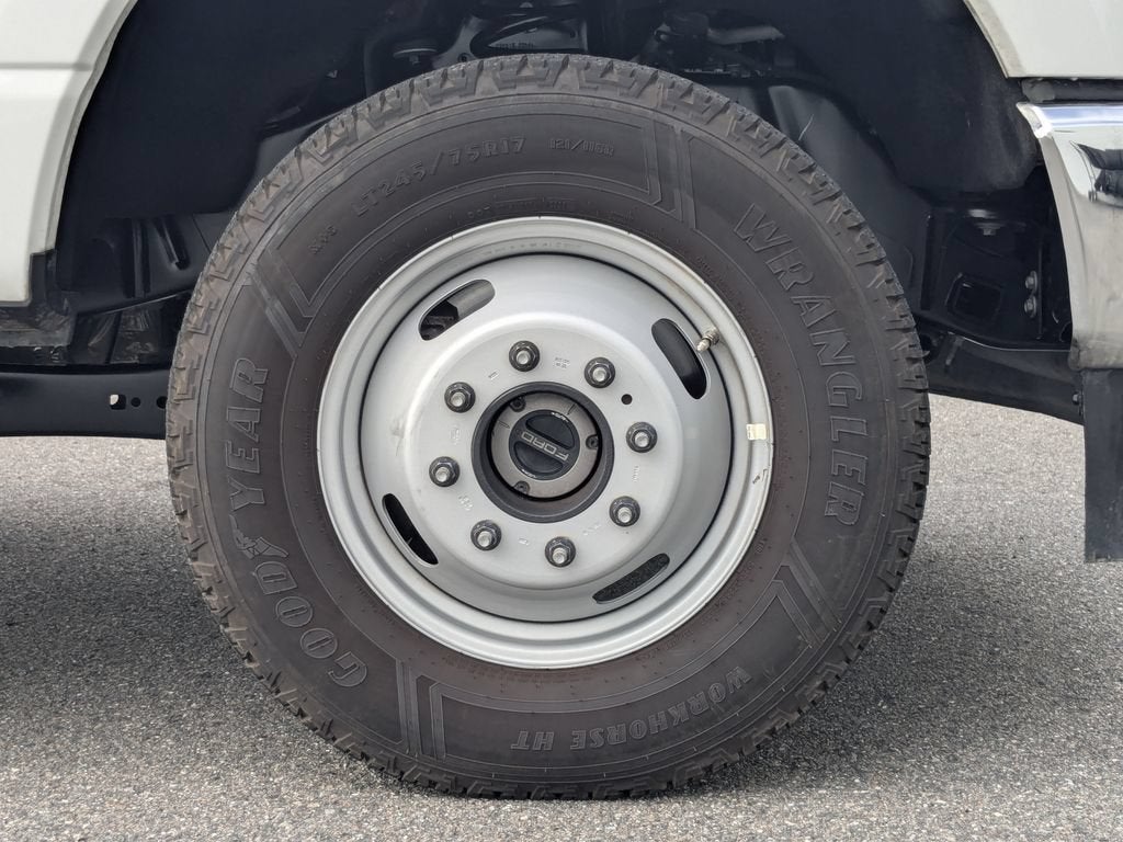2025 Ford F350 NA