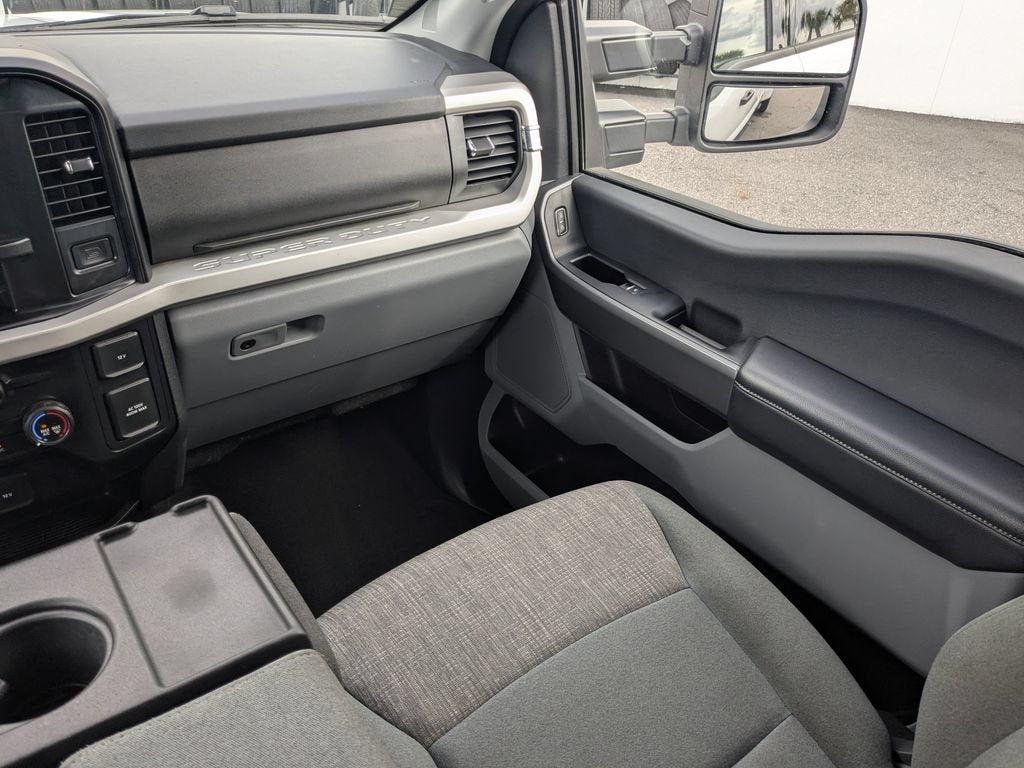 2025 Ford F350 NA