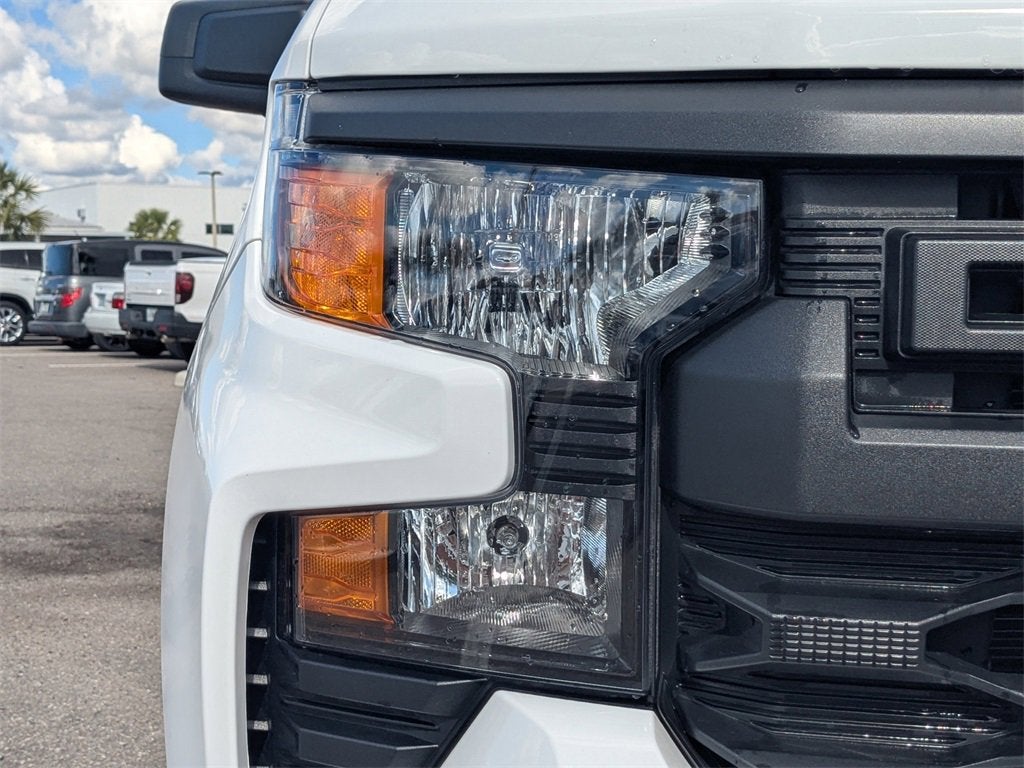 2025 Chevrolet Silverado 1500 Custom