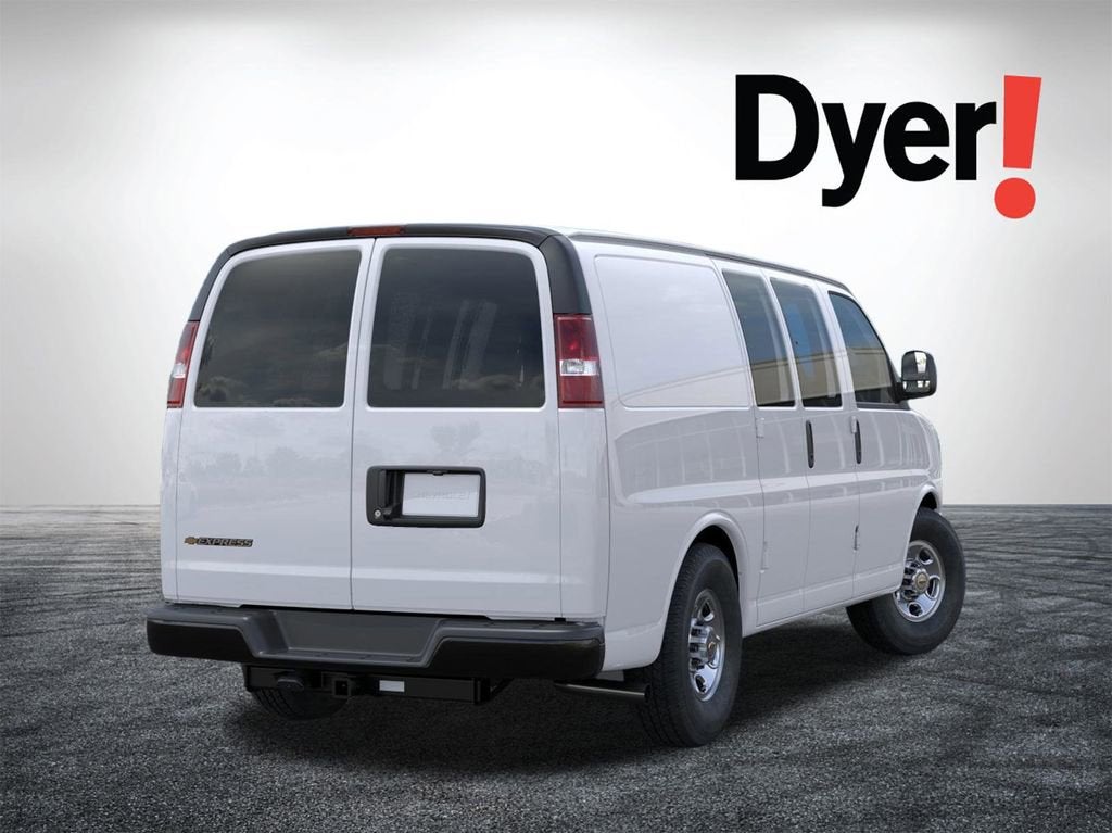 2025 Chevrolet Express Cargo WT