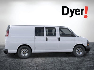 2025 Chevrolet Express Cargo WT