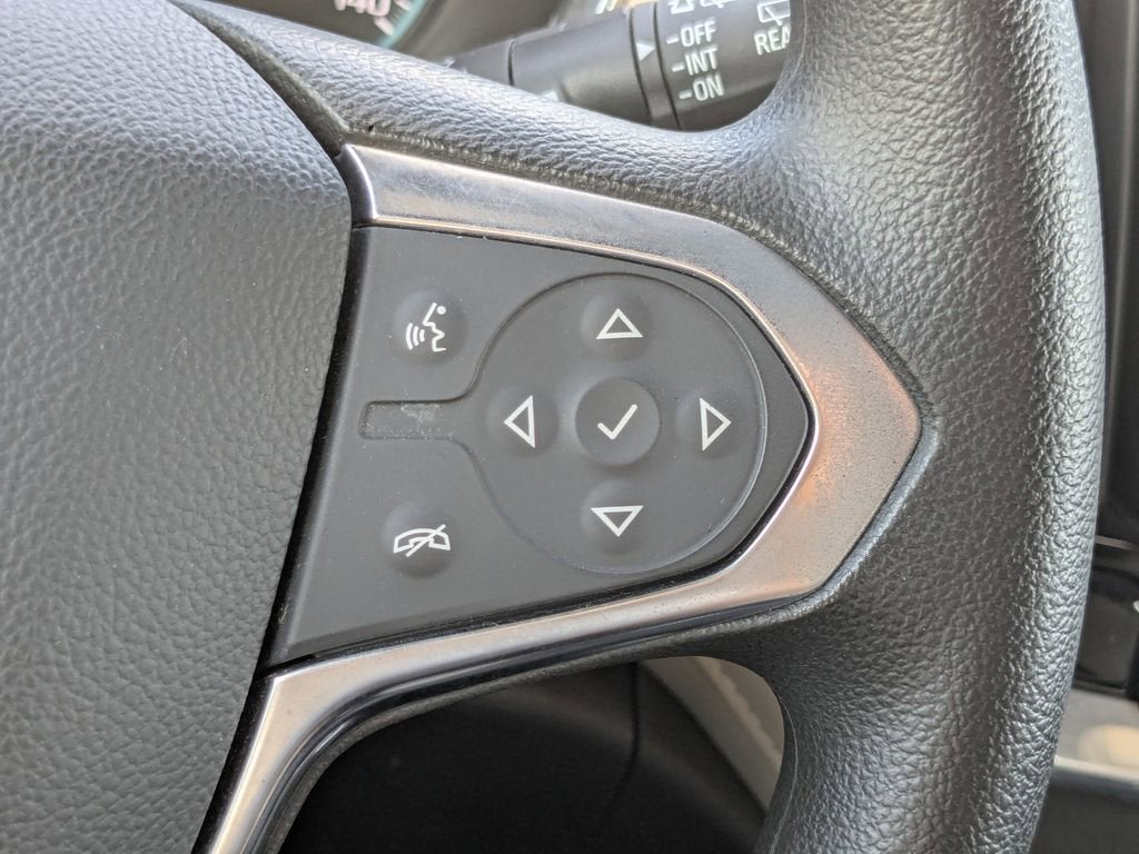 2022 Chevrolet Traverse LS