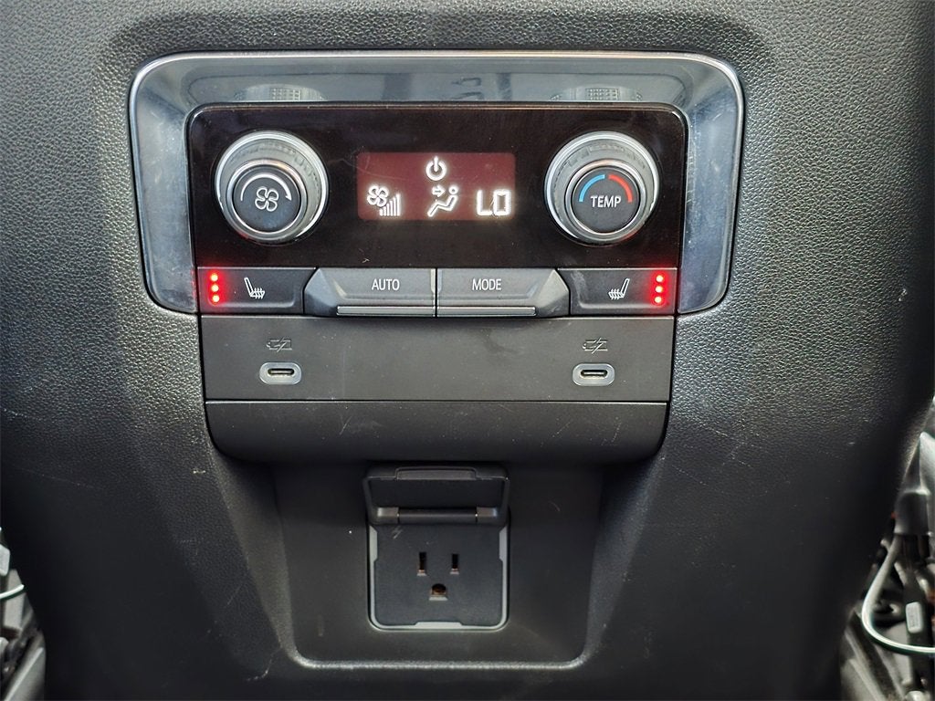 2022 Chevrolet Suburban LT