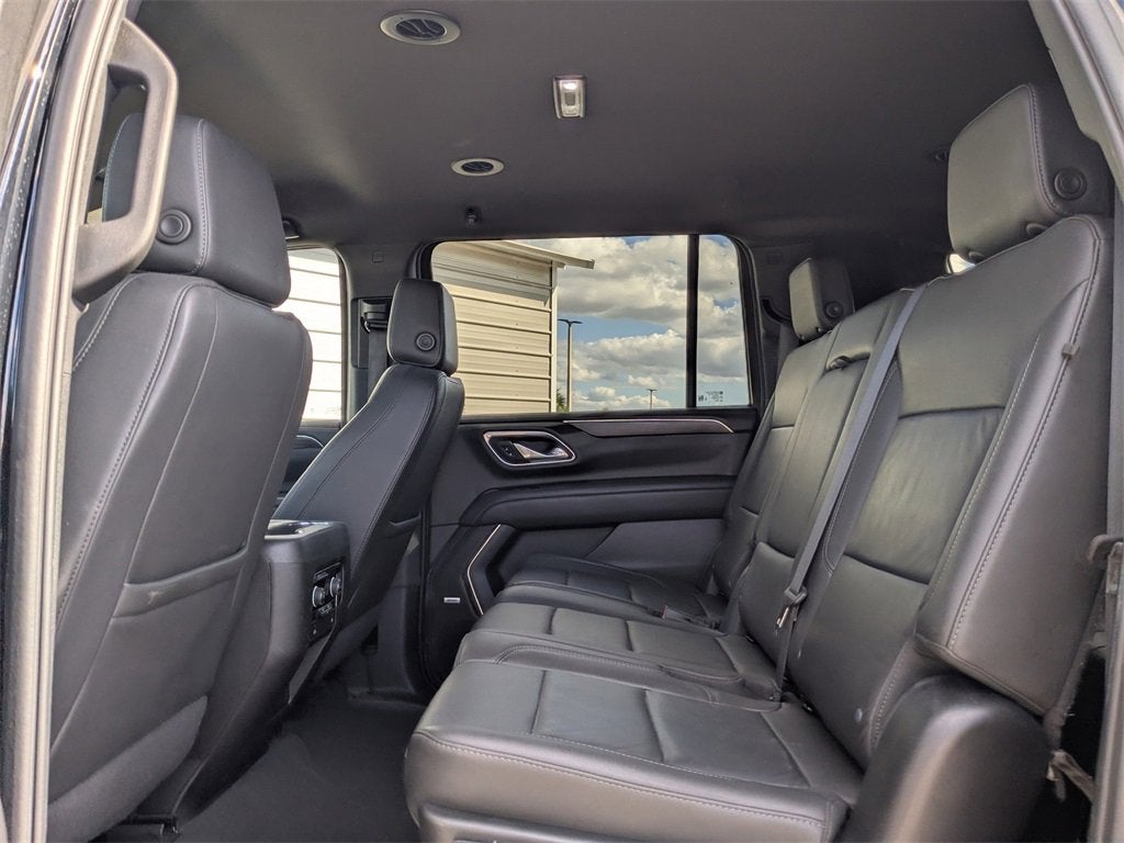 2024 Chevrolet Suburban LT