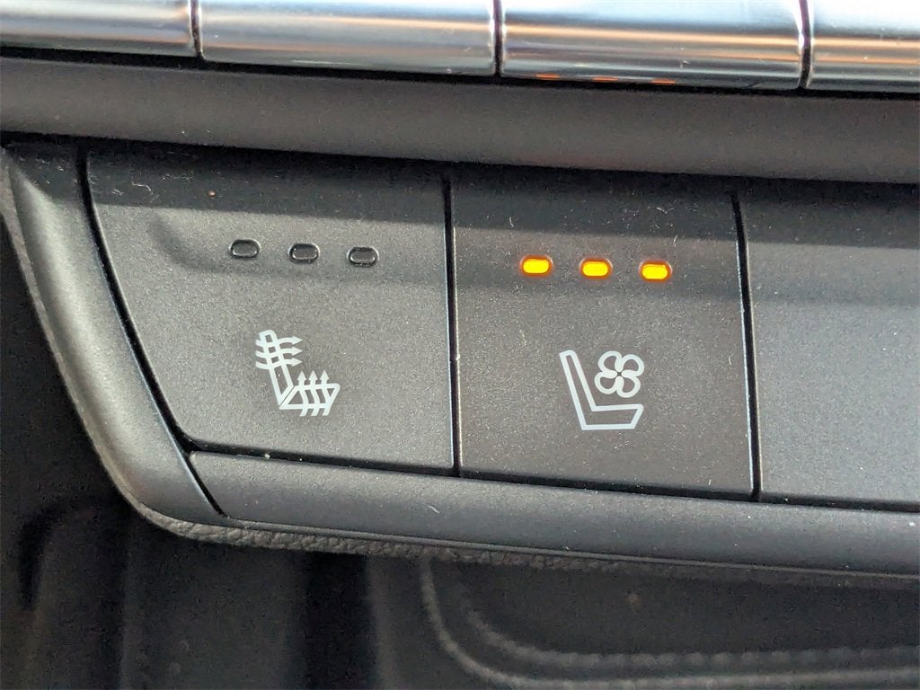 2019 Cadillac XT4 FWD Premium Luxury