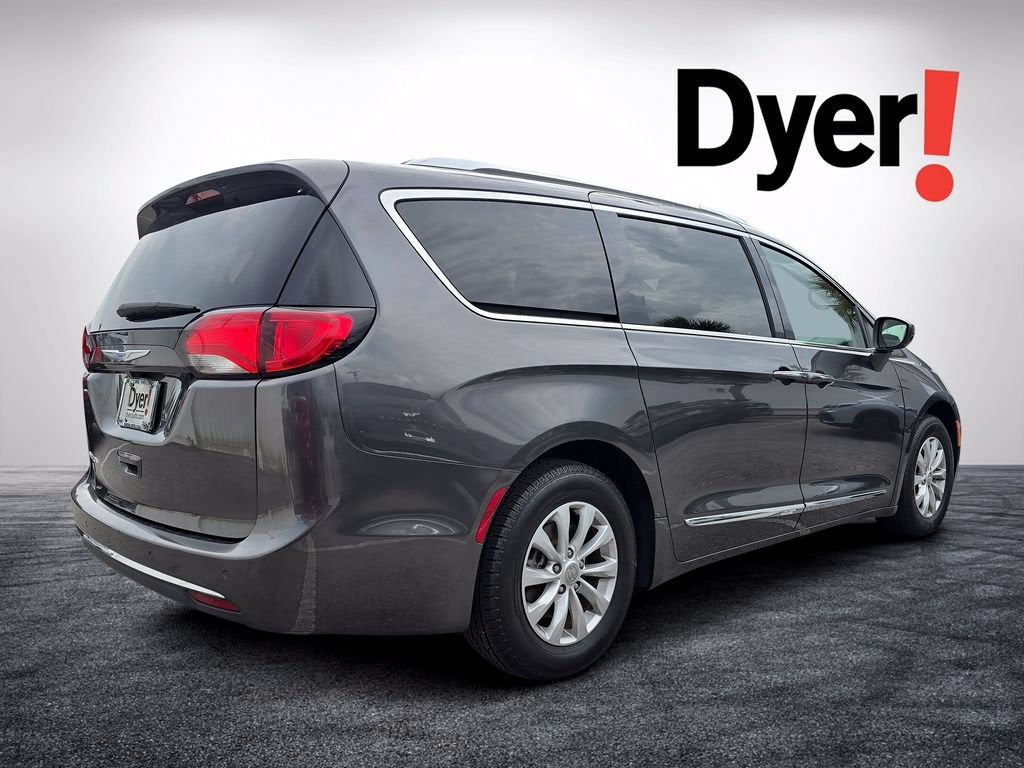 2019 Chrysler Pacifica Touring L