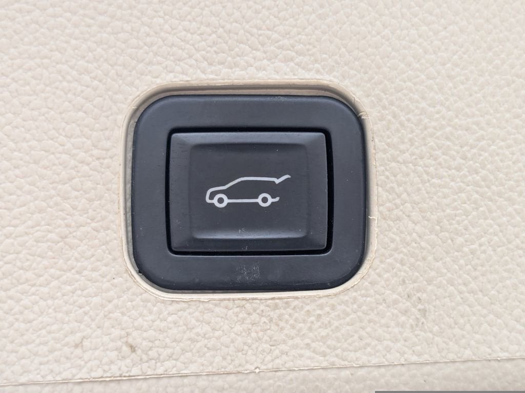 2012 Cadillac SRX Performance Collection