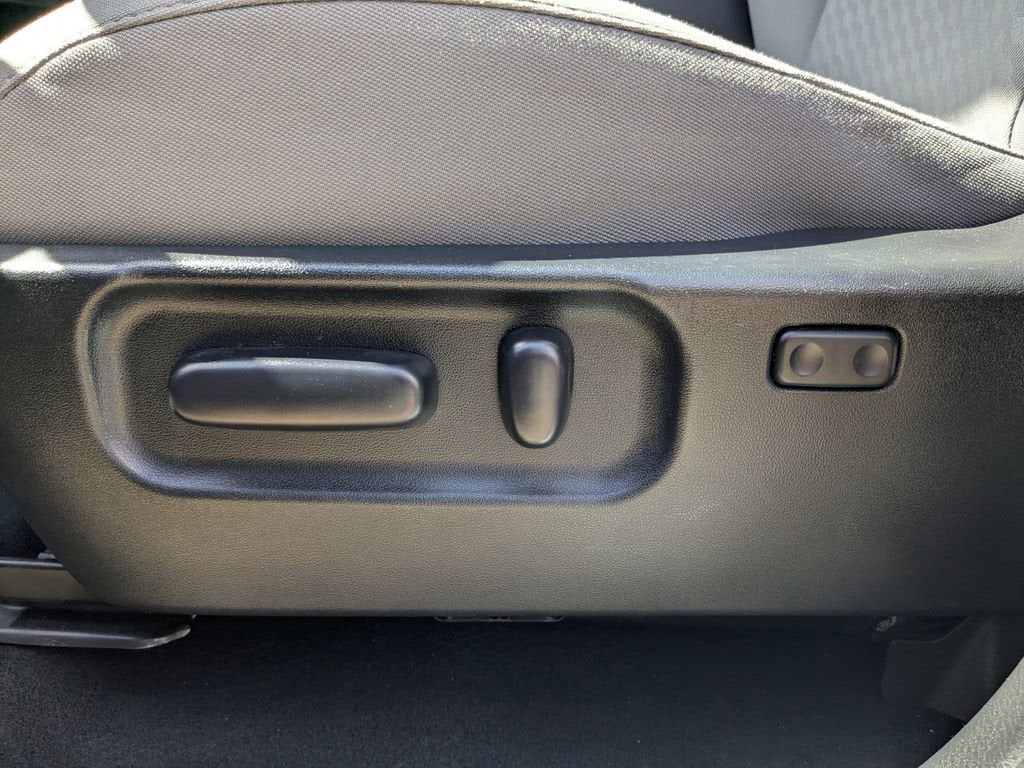 2022 Toyota Tacoma 2WD SR5