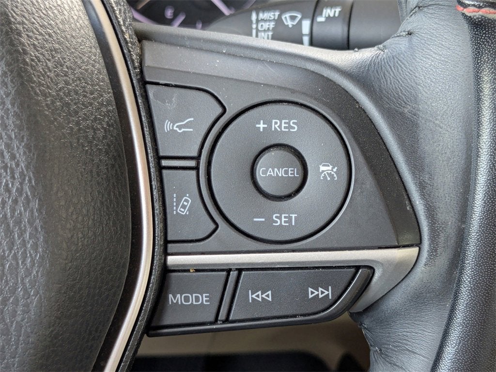 2022 Toyota Camry Hybrid XLE