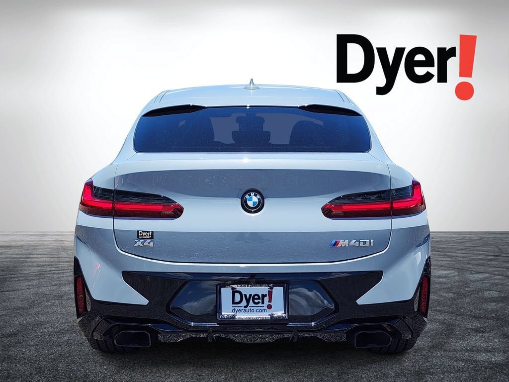 2023 BMW X4 M40i