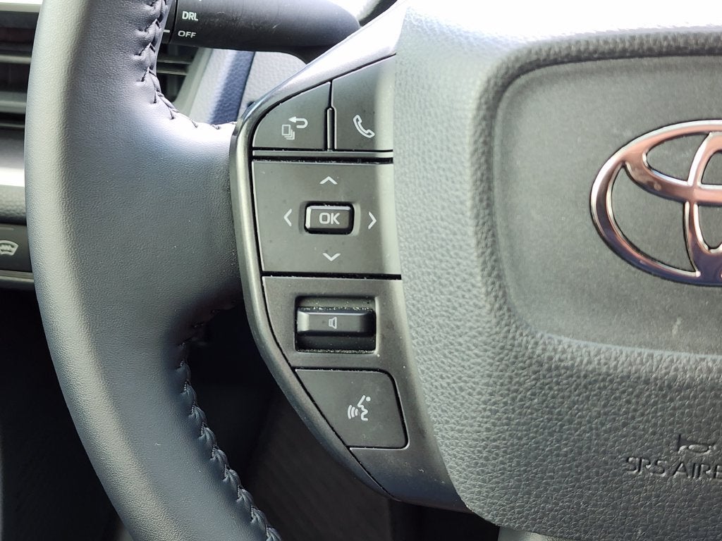 2025 Toyota Prius LE