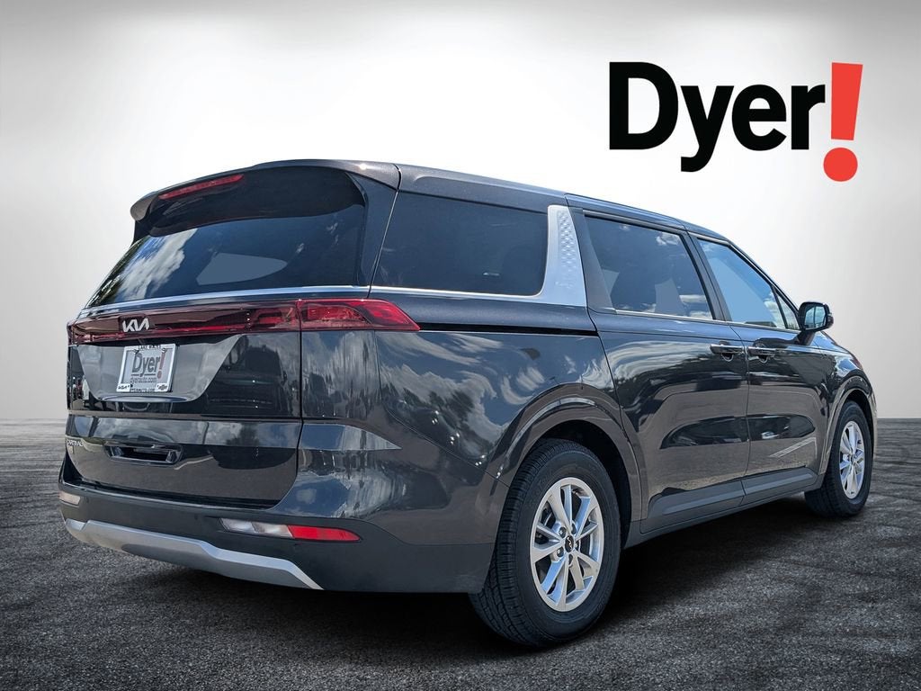 2024 Kia Carnival LX