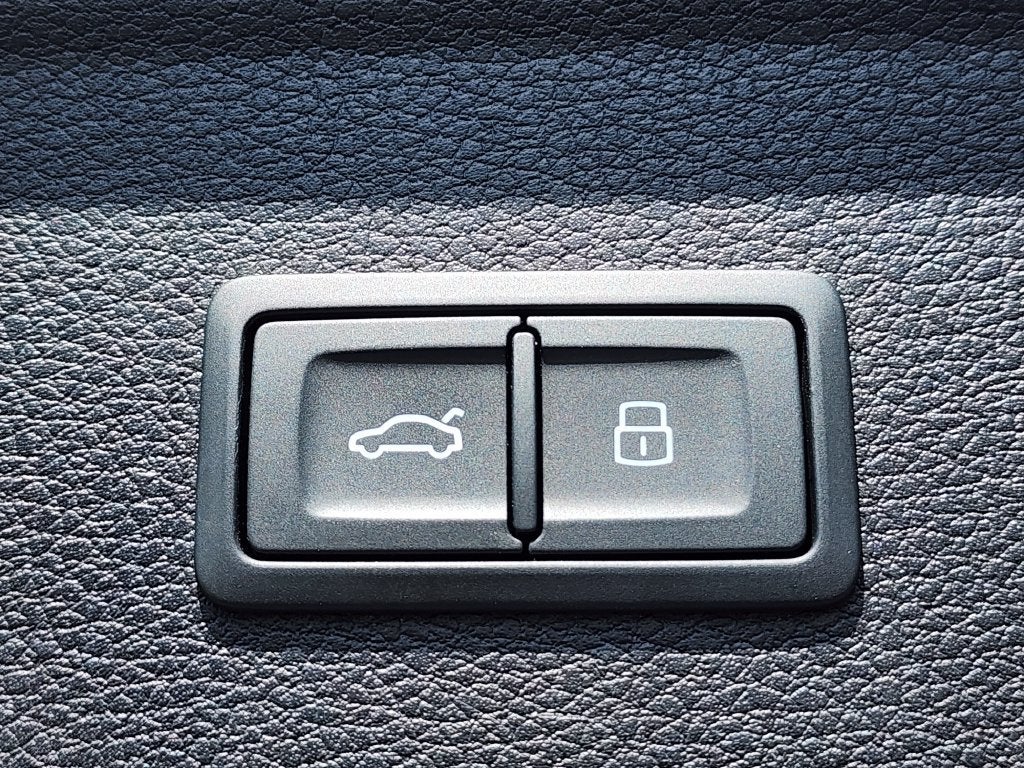 2022 Audi Q5 Premium Plus