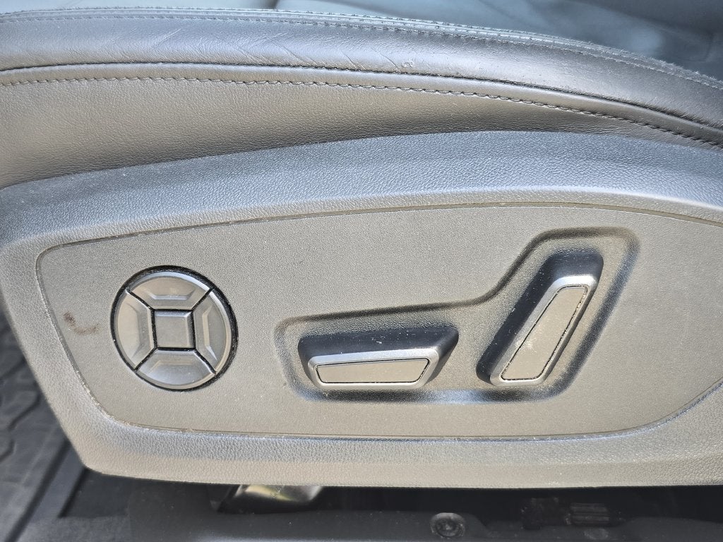2021 Audi Q3 S line Premium Plus