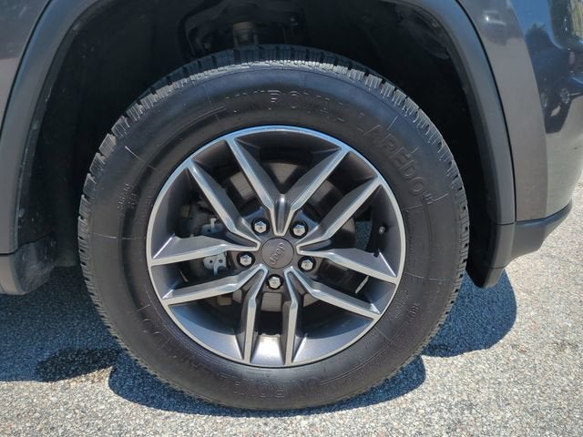2019 Jeep Grand Cherokee Laredo E 4x2