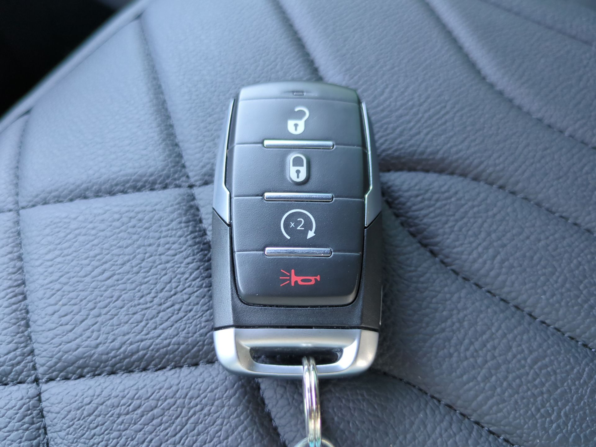 2022 RAM 1500 Big Horn Quad Cab 4x2 6'4" Box