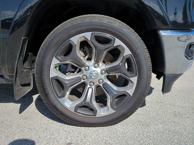 2024 RAM 1500 Limited Crew Cab 4x4 5'7" Box