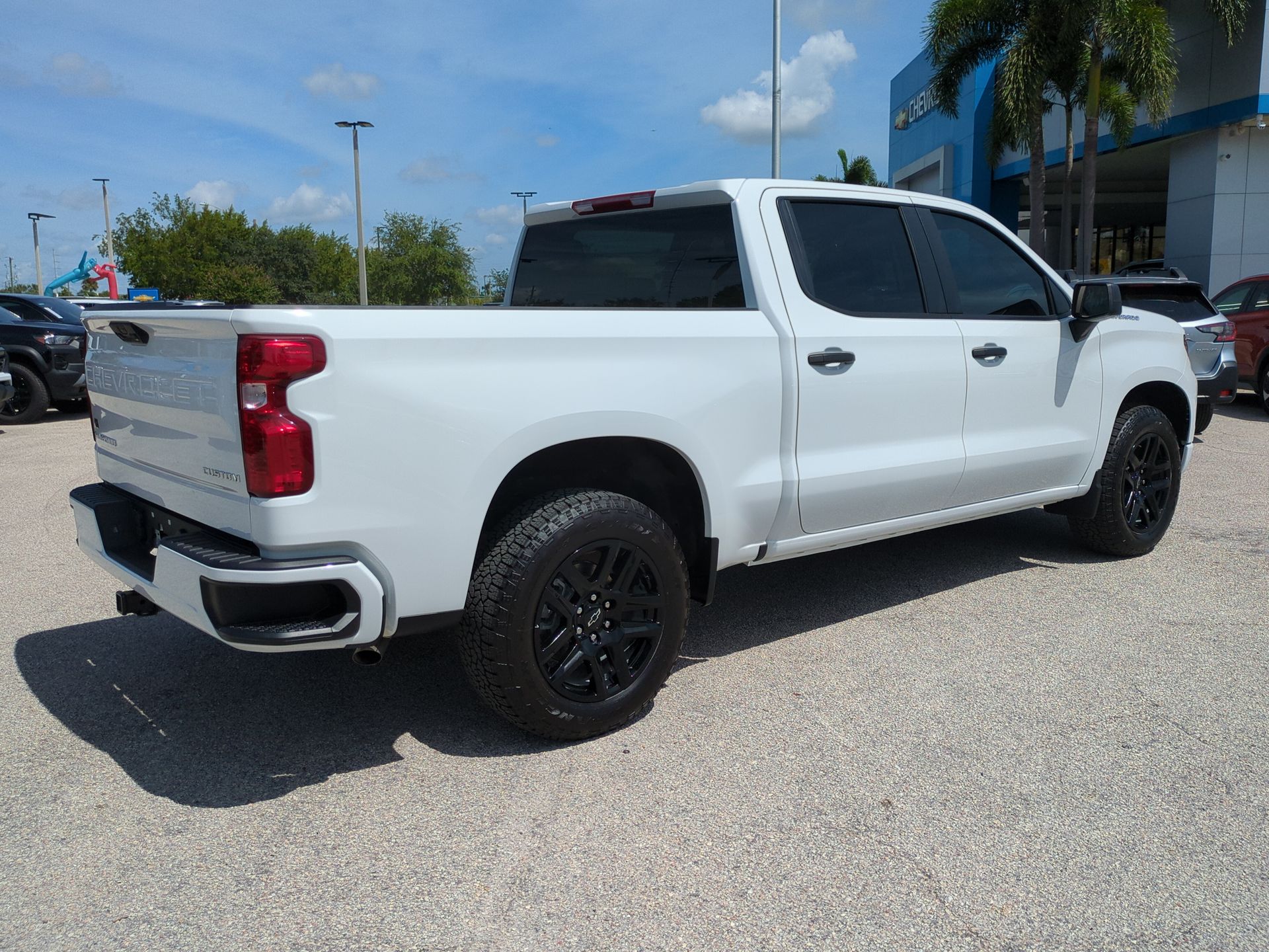 2025 Chevrolet Silverado 1500 Custom