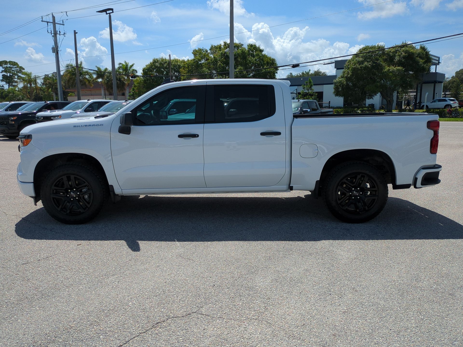 2025 Chevrolet Silverado 1500 Custom