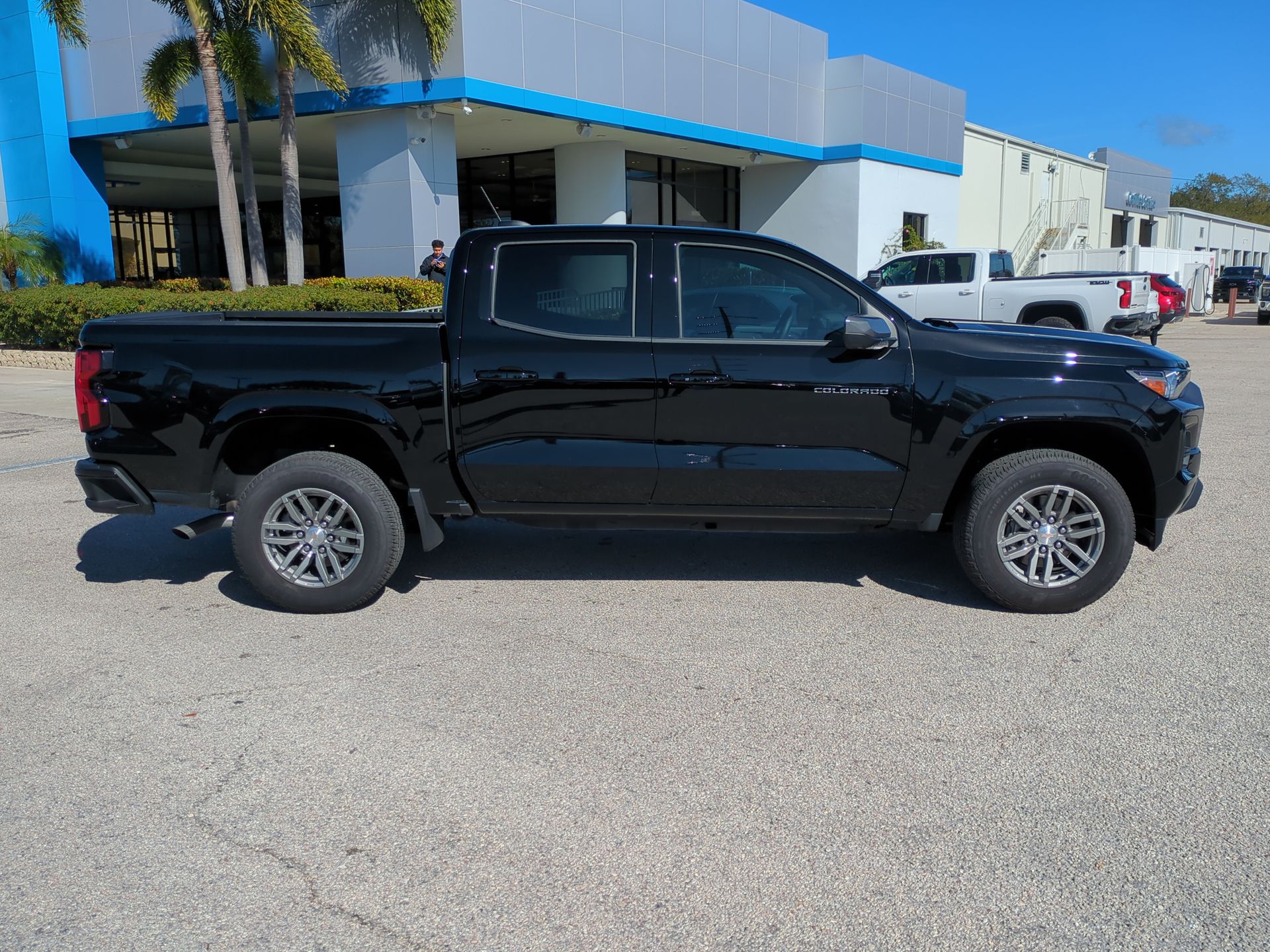 2025 Chevrolet Colorado WT/LT