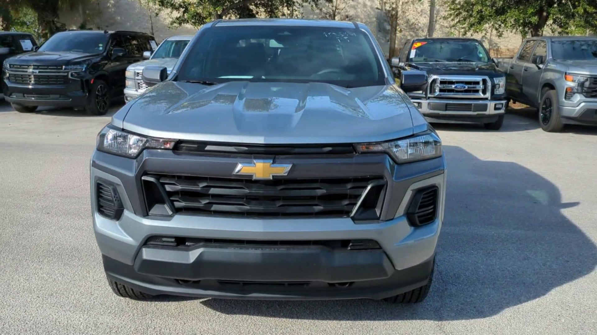 2025 Chevrolet Colorado WT/LT