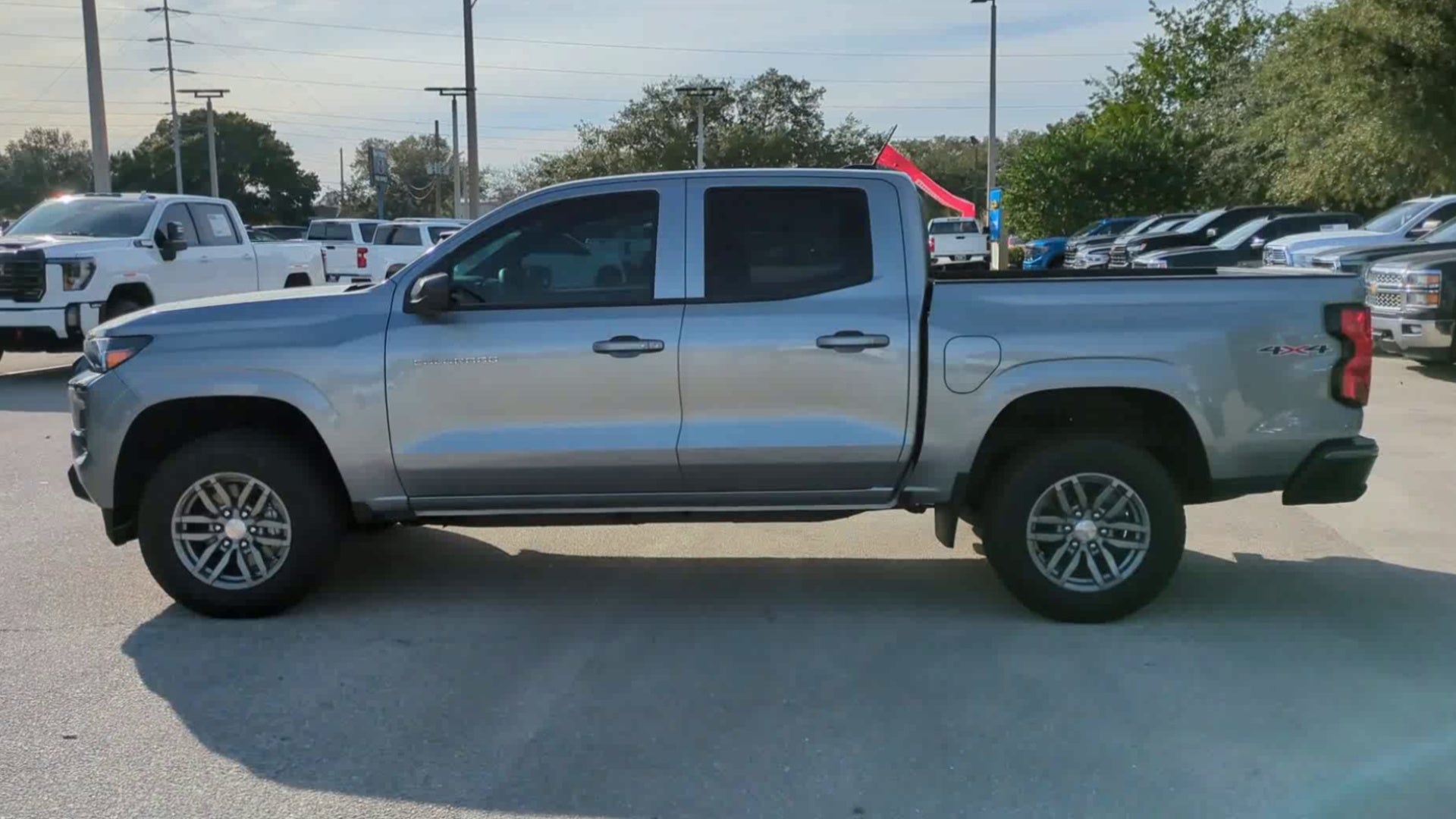 2025 Chevrolet Colorado WT/LT