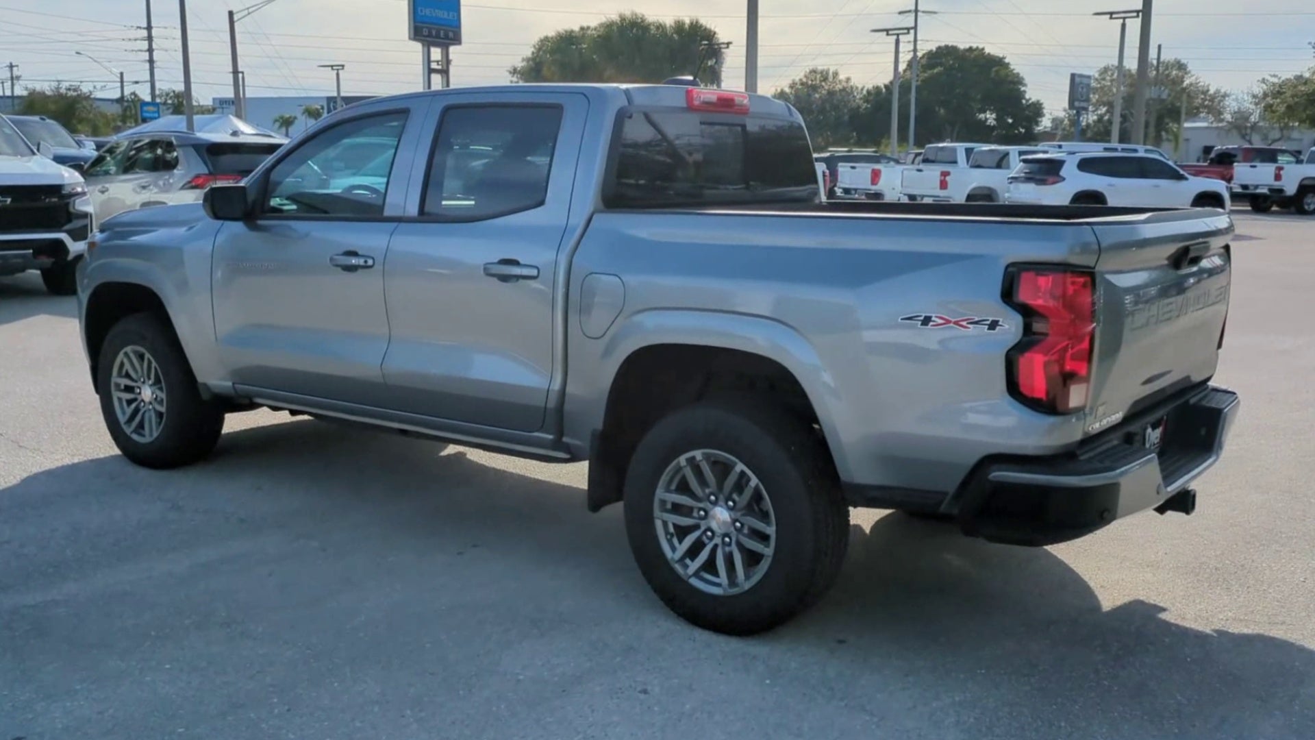2025 Chevrolet Colorado WT/LT