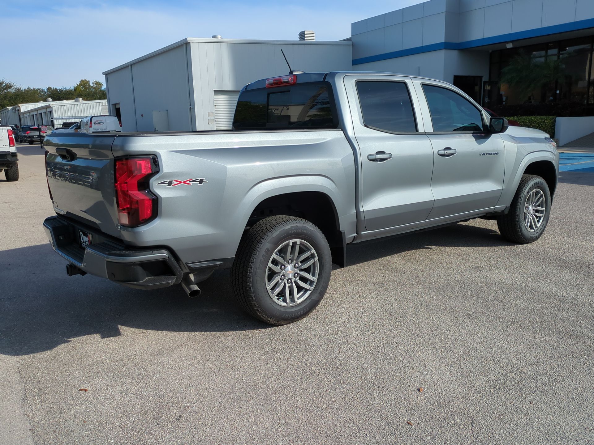 2025 Chevrolet Colorado WT/LT