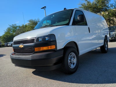 2025 Chevrolet Express Cargo WT