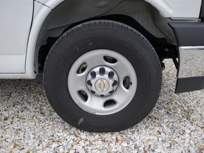 2025 Chevrolet Express Cargo WT