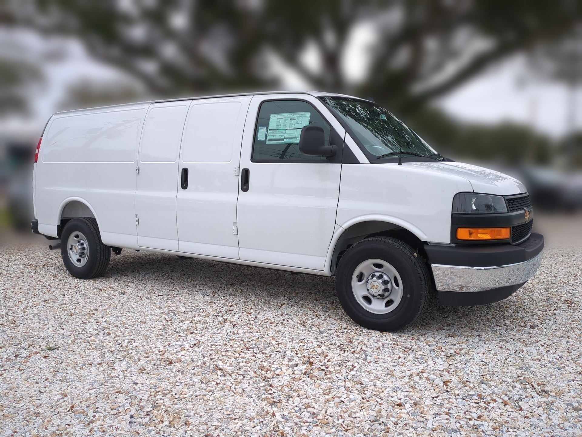 2025 Chevrolet Express Cargo 2500 WT
